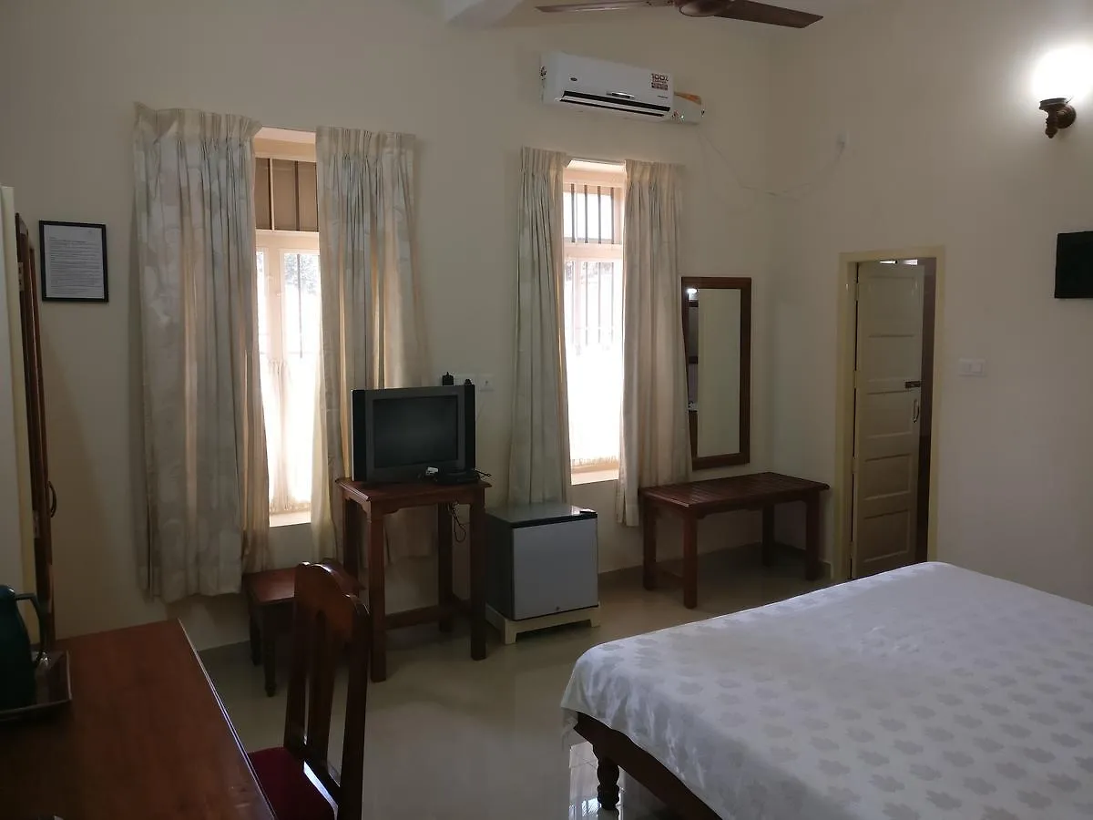 Hotel Safire Residency Thiruvananthapuram