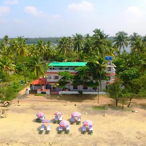 Frühstückspension Cherai Residency